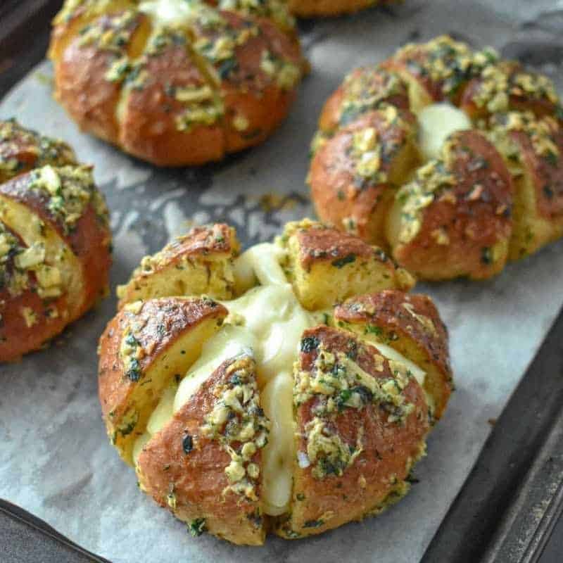 Korean Garlic Cheese Bread