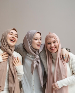 Rekomendasi Warna Jilbab yang Cocok untuk Semua Warna Kulit