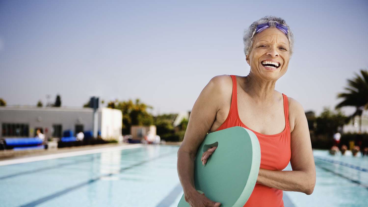 berenang-air-dingin-untuk-menopause